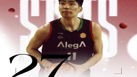 沙特教练勒纳尔赛后与伊万深情相拥